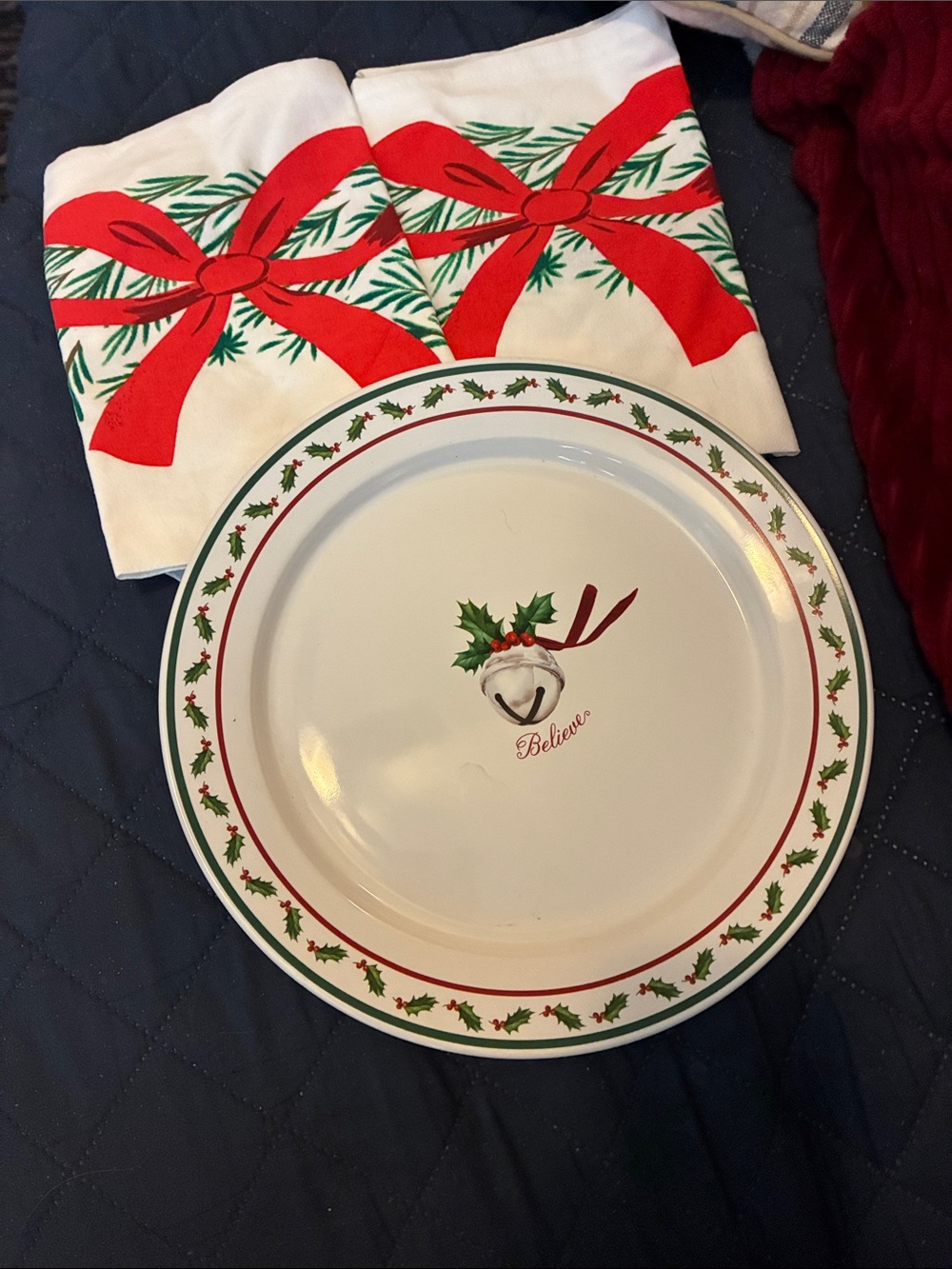 Hallmark Polar Express 'Believe' Dinner Plate with Two Festive Hallmark Napkins